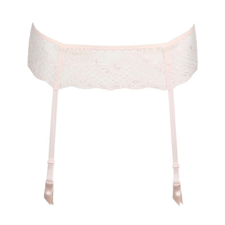 Pearl in Rose Boudoir