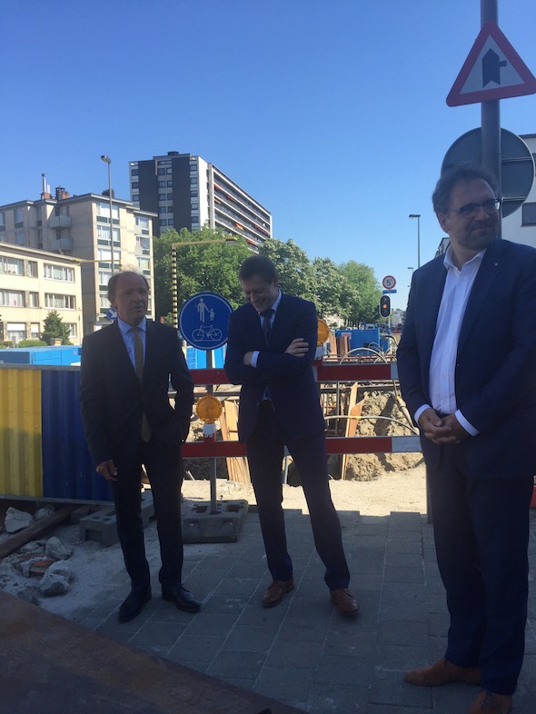 Vlaams minister van Economie Philippe Muyters, Karel Van Eetvelt, gedelegeerd bestuurder van Unizo en Koen Kennis, Antwerpse schepen van Middenstand