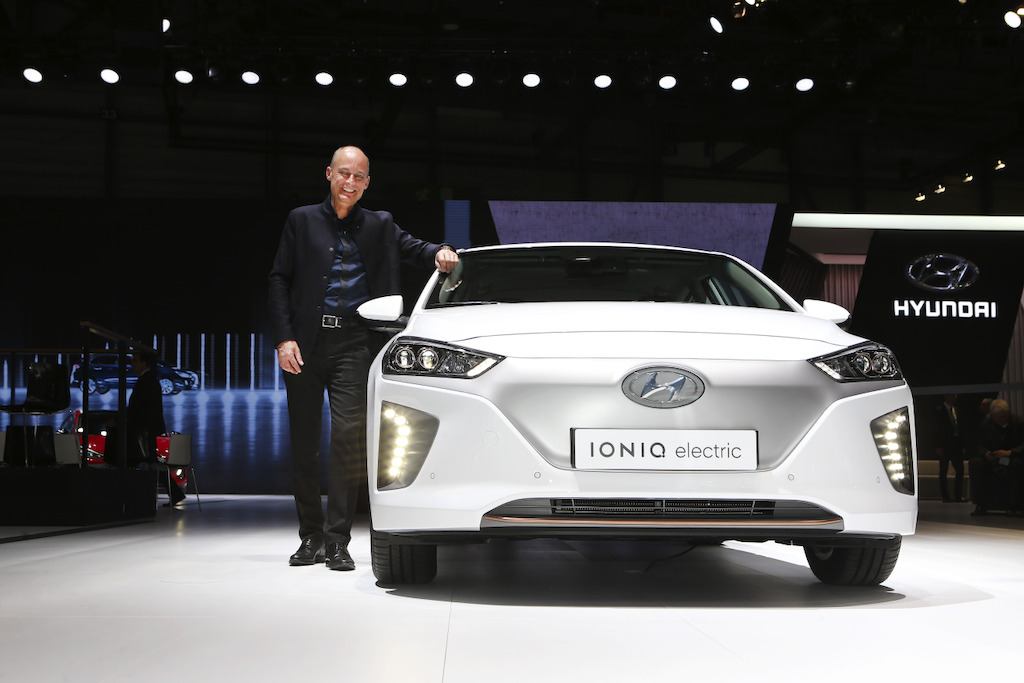 Bertrand Piccard & IONIQ Electric