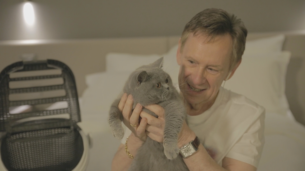 8. Kat Bijou op reis naar Parijs<br/>Sorry voor alles (c) VRT