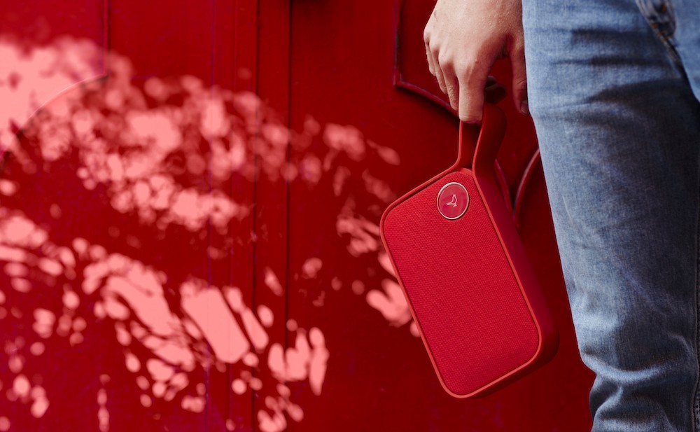 Libratone lanceert een nieuwe rode versie van zijn beroemde Bluetooth speakers ONE CLICK en ONE STYLE