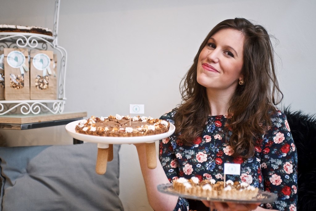 Laura Verhulst, Madam Bakster