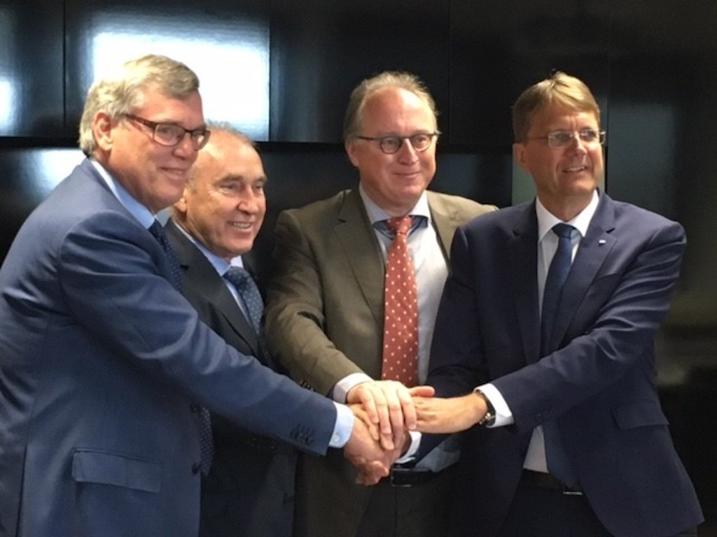 From left to right: Bert van der Elst (former CEO Heijmans Group), Johan Beerlandt (Chairman of the Board of Directors, BESIX Group), Jean Polet (General Manager BU Europe, BESIX Group), Rik Vandenberghe (CEO BESIX Group)