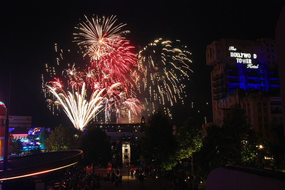 DISNEYLAND® PARIS PRESENTEERT ELECTROLAND!