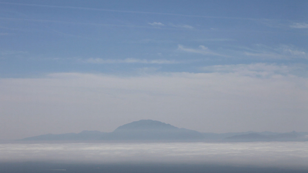 Black Box looped screening: 16.09 - 24.09: Pieter Geenen - mirador