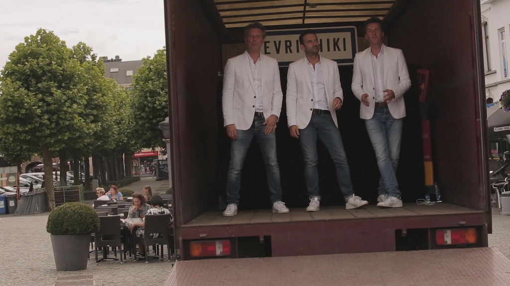 6. De hoofdrol spelen in de nieuwe videoclip van De Romeo's<br/>Sorry voor alles (c) VRT