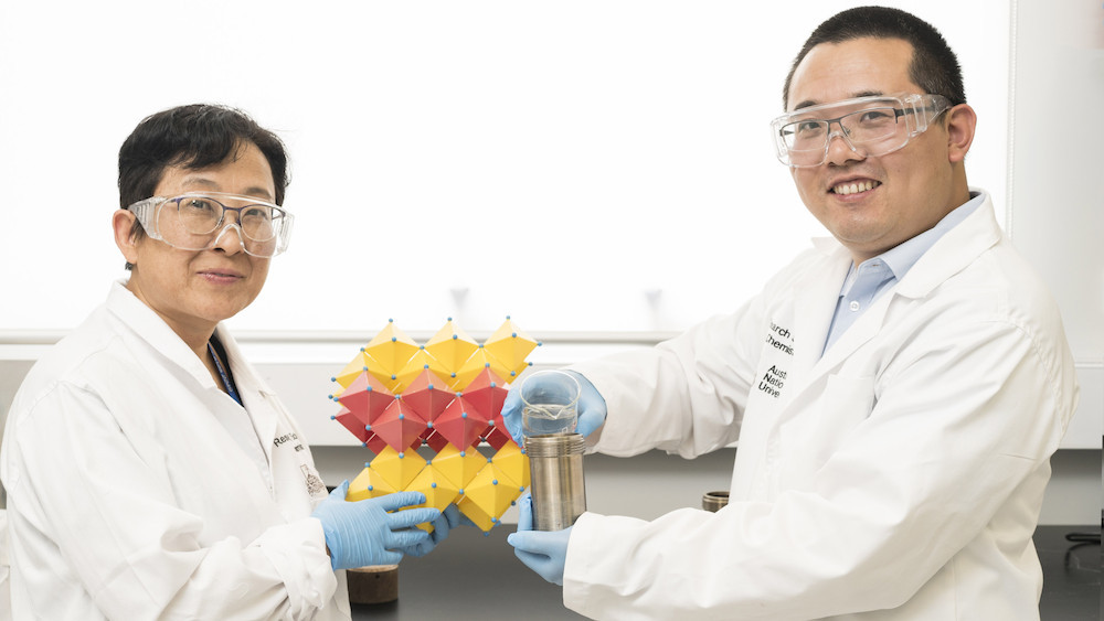 Chemists can rapidly purify wastewater with sunlight