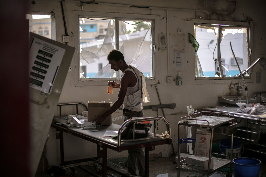 Le 15 août, l'hôpital d'Abs au Yémen a été bombardé. 19 personnes ont été tuées. © MSF