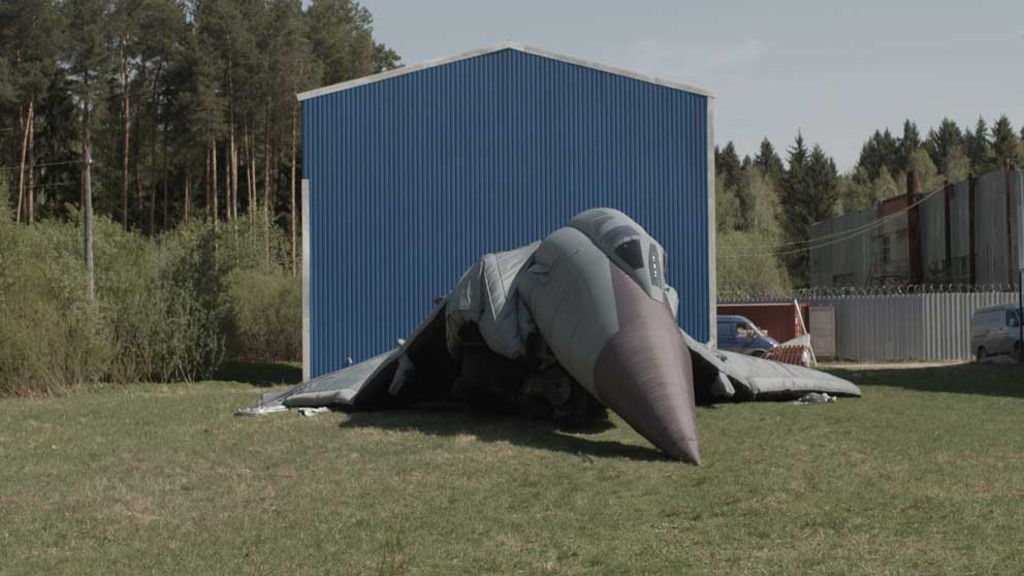 10.04 - Isabelle Tollenaere, "Battles"
