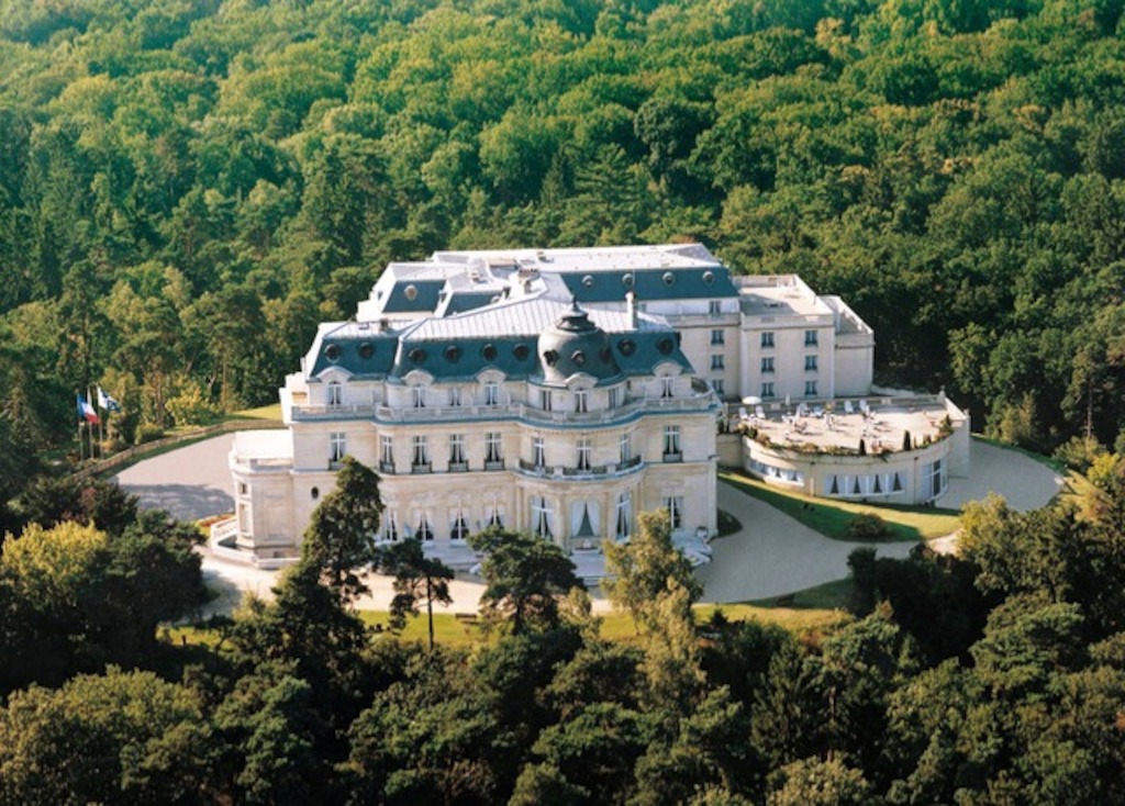 Chateau Hotel Mont Royal Chantilly