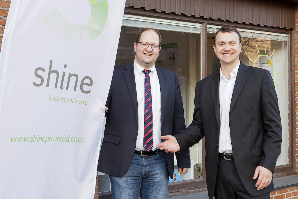 Bürgermeister von Reken Manuel Deitert und shine CEO Felix Grolman