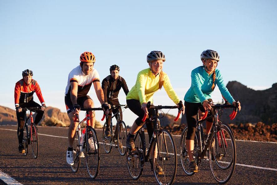 DECATHLON - Faire du vélo sur route ou hors piste ?