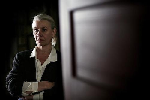 Kirsten Olesen als Veronika Grønnegaard - (c) VRT / Lumière