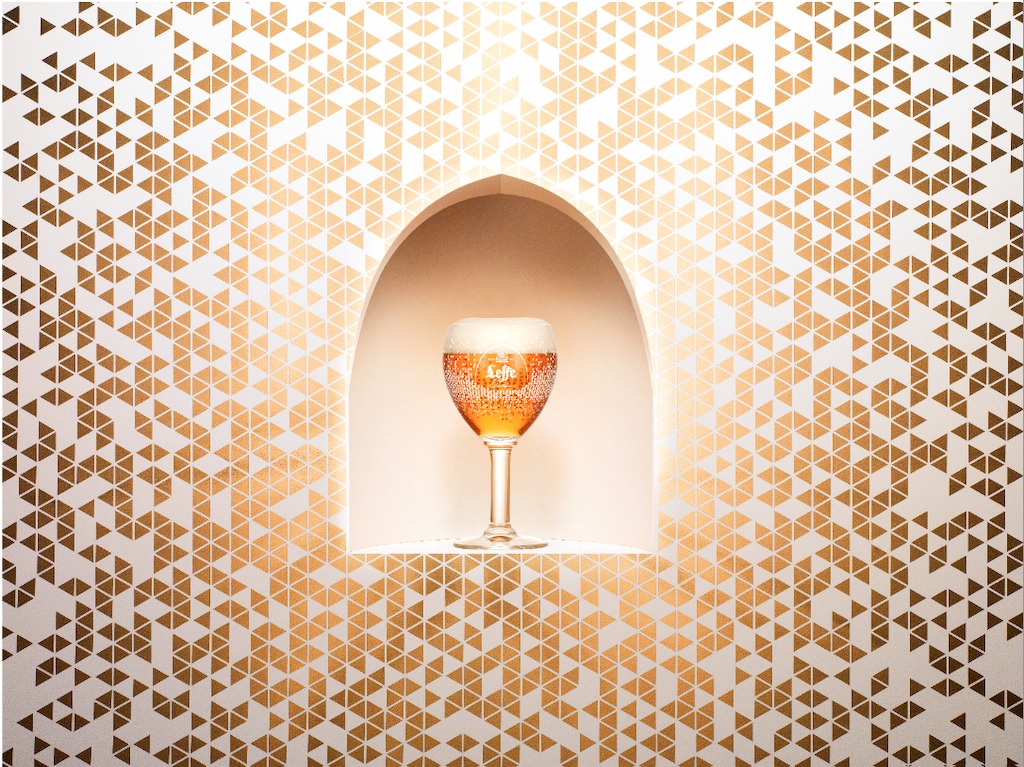 Glas Leffe by Charles Kaisin
