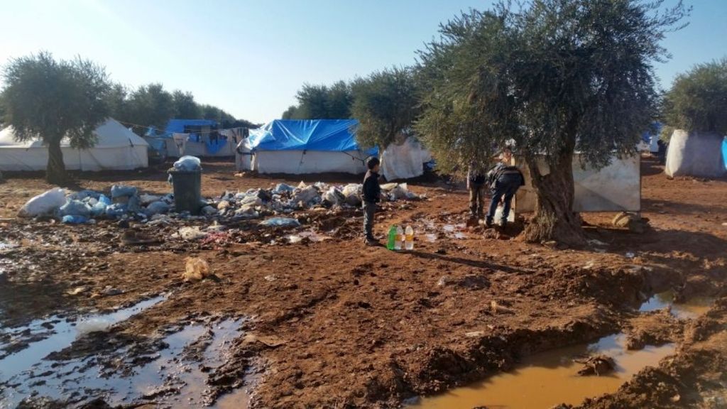 Bab Al Noor camp, northern Syria –<br/>Before the most recent increase in fighting in Azaz, Bab Al Noor camp, near Syria’s border with Turkey, was home to around 14,000 people. Another 1,300 people have arrived in the camp in the in the second week of February. MSF has donated around 50 large family tents for the recently arrived people in the camps and is looking at how to improve water and sanitation.