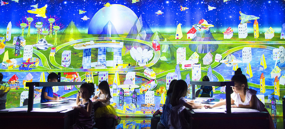 Proyectores Panasonic crean un universo digital en Future World