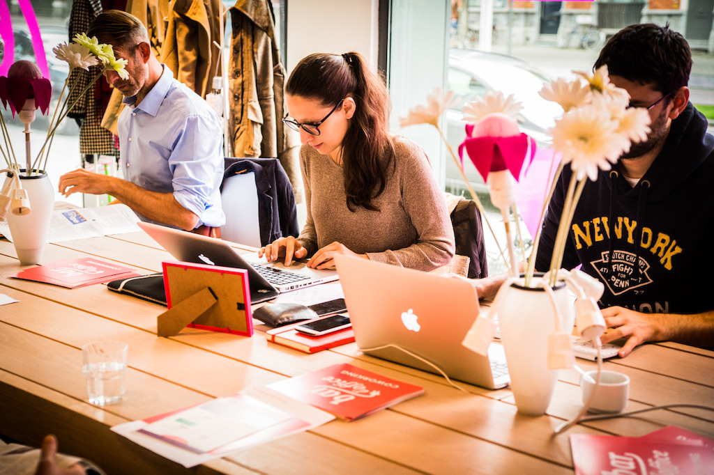 De coworkingtafel bij coworkingspace Flanders DC