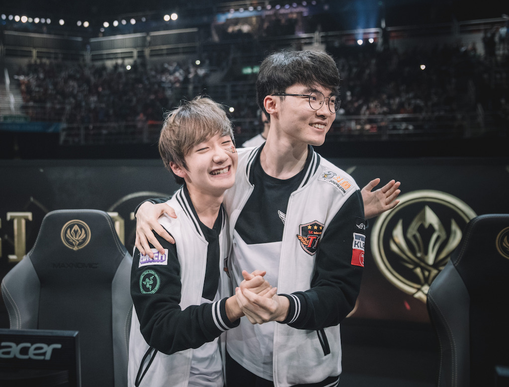 Faker y Peanut, carrilero medio y junglero de SKT.