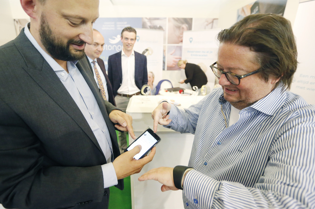 Johan De Geyter & Marc Coucke met Embracelet