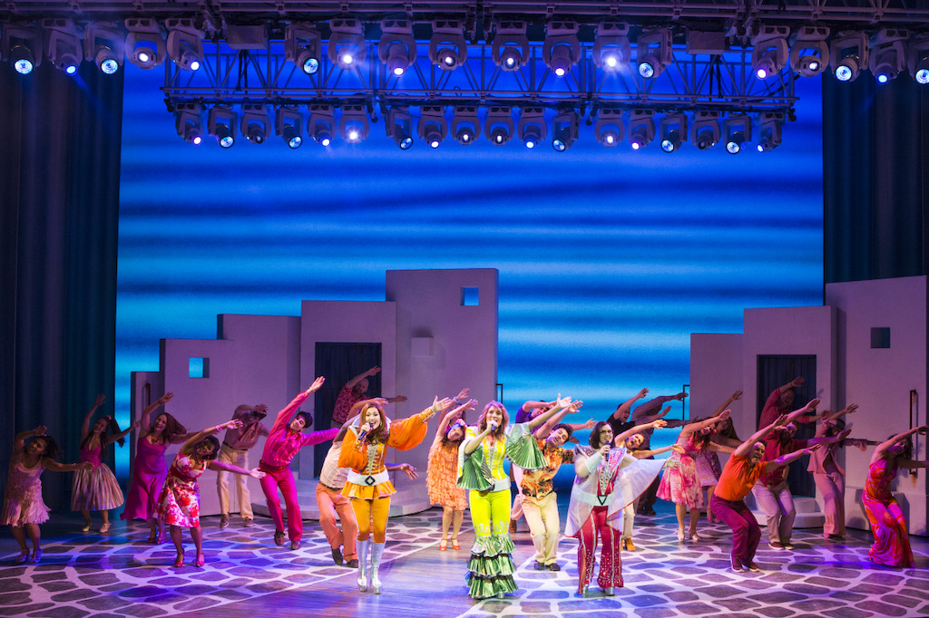 MAMMA MIA! Farewell Tour, Kevin Thomas Garcia, 2016.