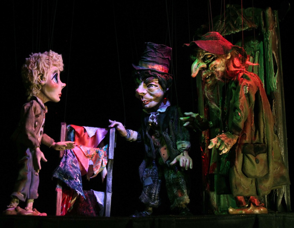 Oliver, The Artful Dodger and Fagin (Photo Credit: Simpich Marionettes)