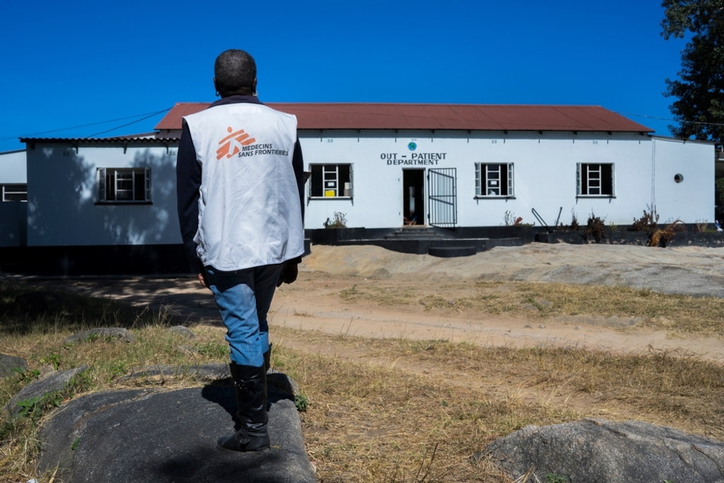 Gutu Mission Hospital is one of the four cervical cancer screening centers supported by Medecins Sans Frontieres (MSF). In this clinic, MSF participates with the laboratory, the OI/ART office and VIAC tests. Photographer: Melanie Wenger/COSMOS
