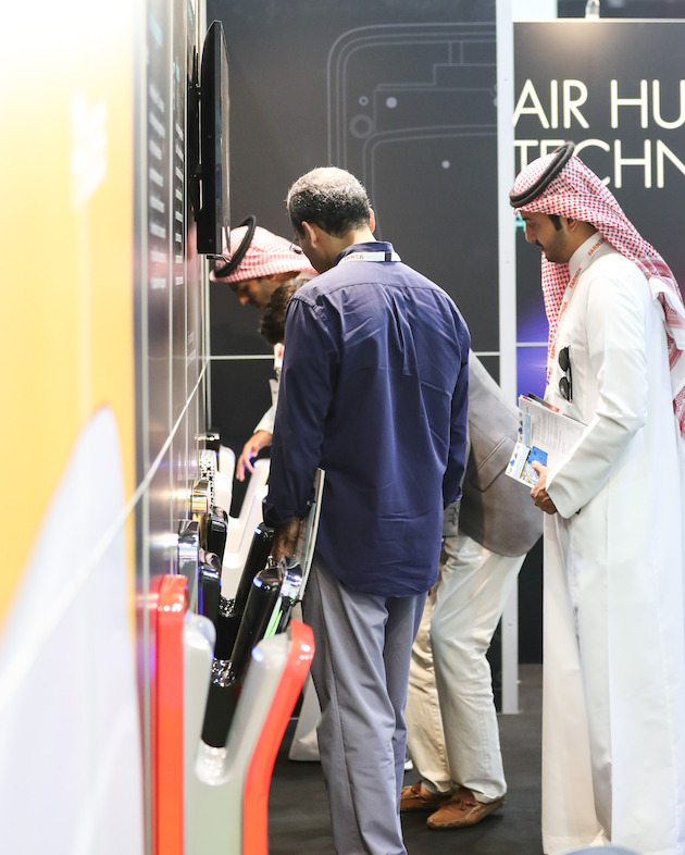 Visitors and exhibitors at FM EXPO 2017