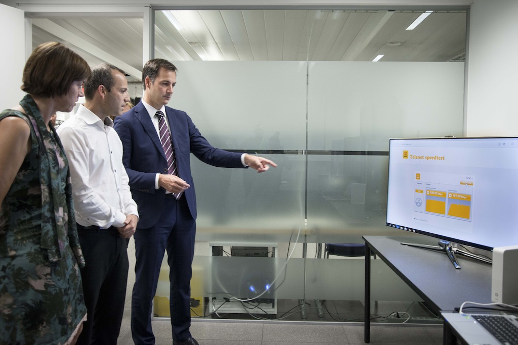 Ann Caluwaerts (Corporate Affairs & Communications, Telenet), Micha Berger (CTO, Telenet), Alexander De Croo