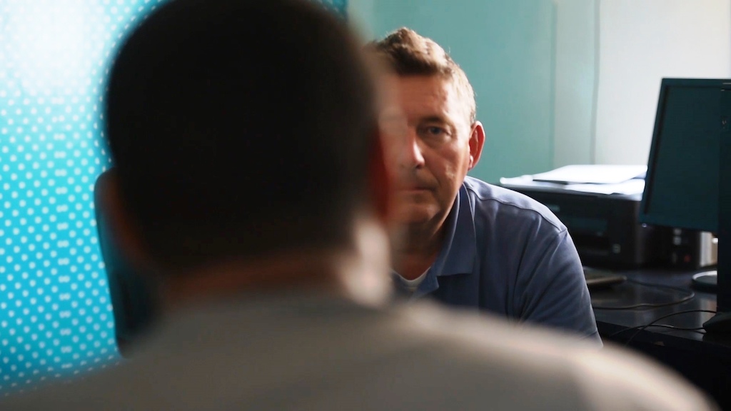 IS in het vizier - Afl 1 : Rudi Vranckx praat met jihadi - (c) VRT