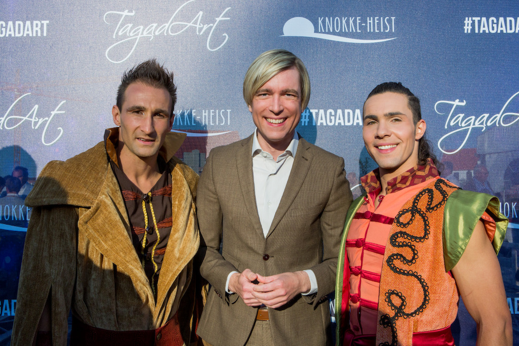 Showbizz Bart op de première van Tagad'Art