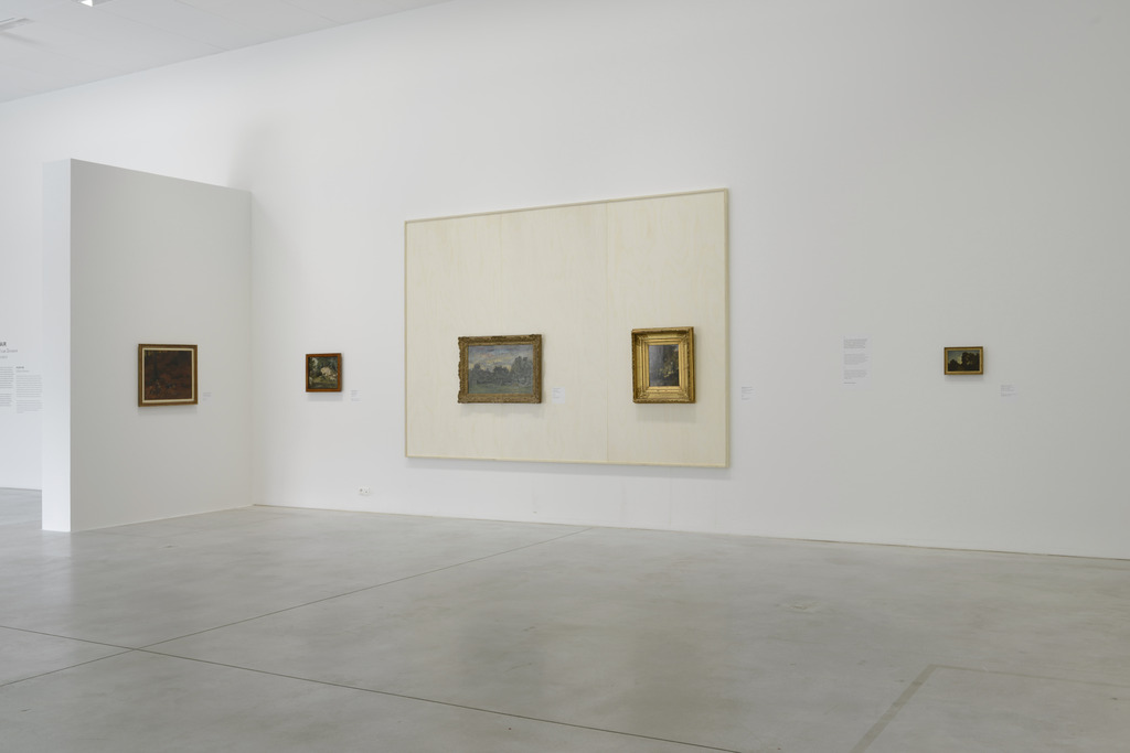 Vue de l'exposition - deux oeuvres de l'école de Barbizon (c) Isabelle Arthuis