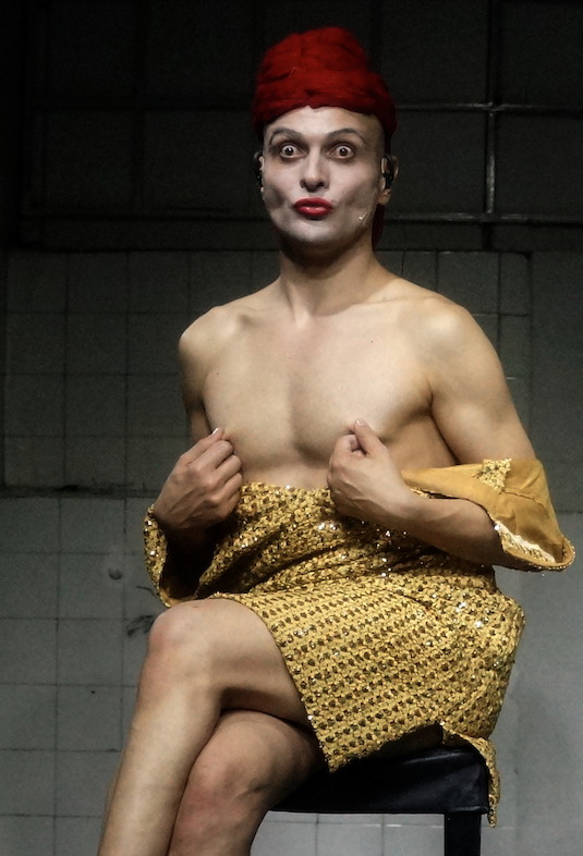 Ivo Dimchev - FB Theater - 15 > 16/01 © Ivo Dimchev