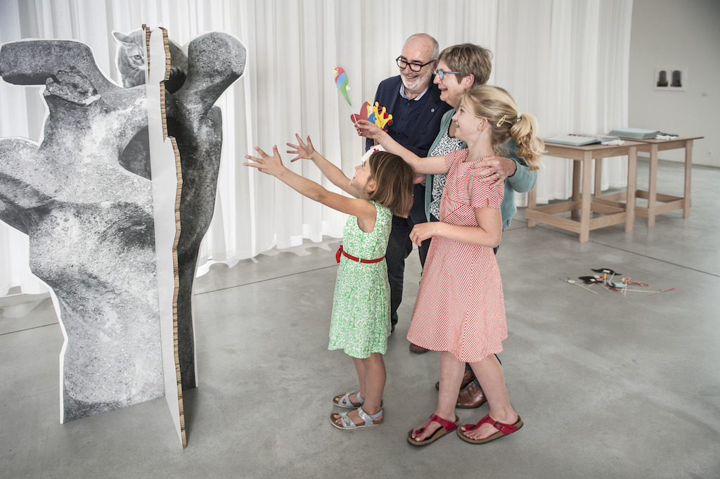 Katzenbaum van Aglaia Konrad in M-Museum Leuven (c) Marco Mertens