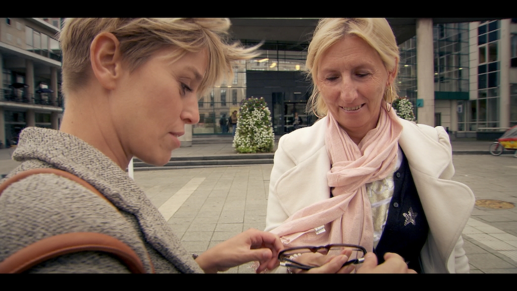 Zijn spotgoedkope leesbrillen schadelijk voor de ogen? Voor hetzelfde geld (c) VRT