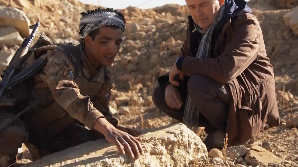 IS in het vizier - Afl 3 : Rudi Vranckx in vernielde archeologische site Nimrud - (c) VRT