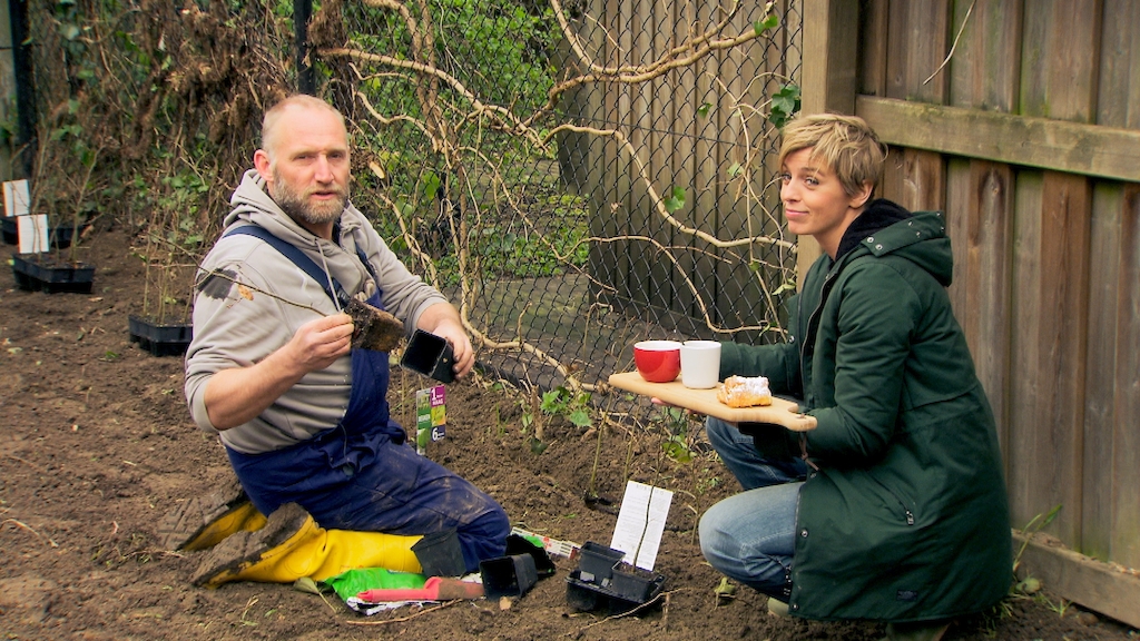 Jan en Thomas leggen een tuin aan voor geen geld<br/>Voor hetzelfde geld (c) VRT