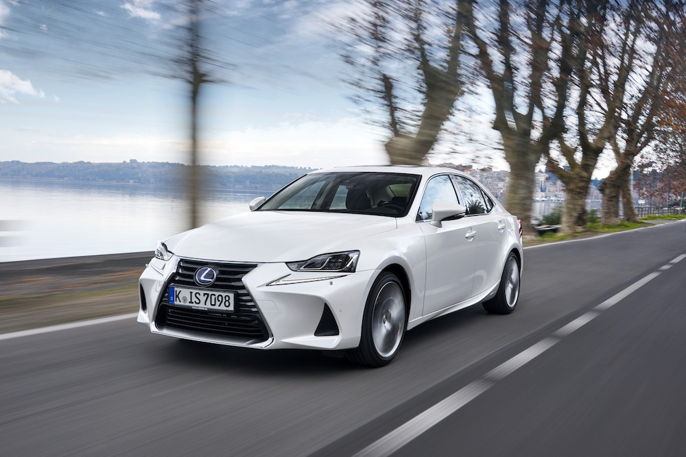 NOUVELLE LEXUS IS 300h