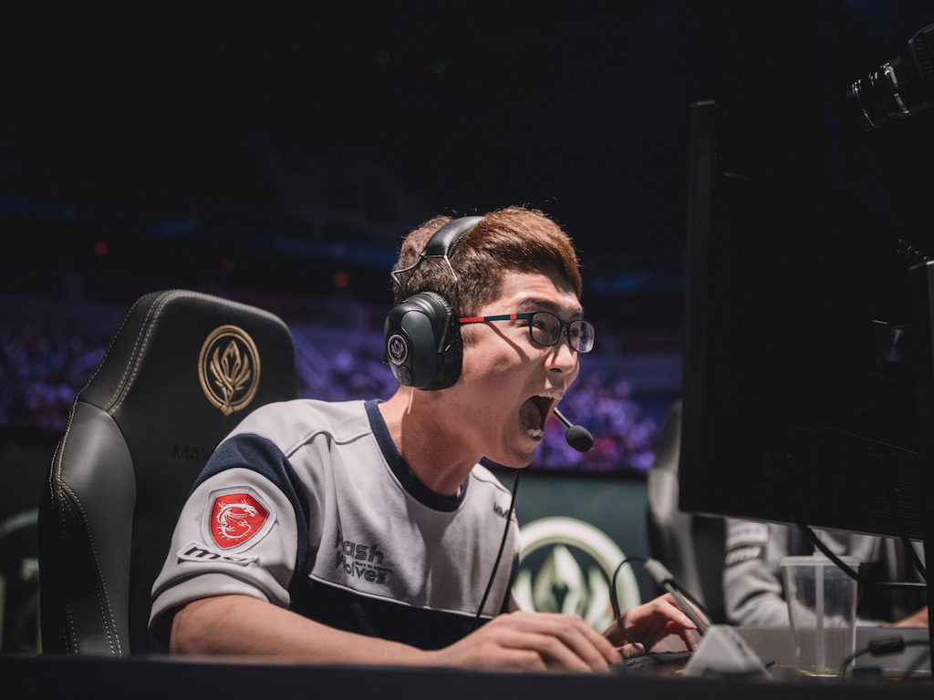 MMD, carrilero superior de Flash Wolves