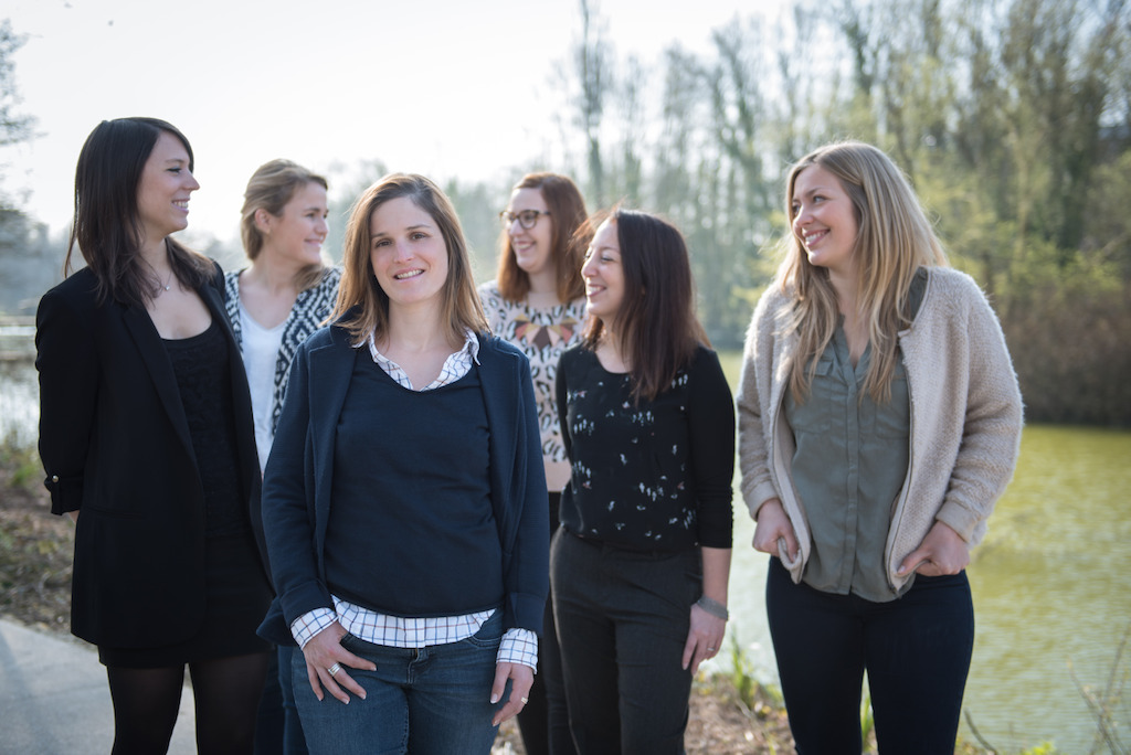 De gauche à droite: Justine Parys, Sophie Engels, Liesbeth Pyck, Natascha De Bock, Karima Ghozzi, Liedewij Verbiest