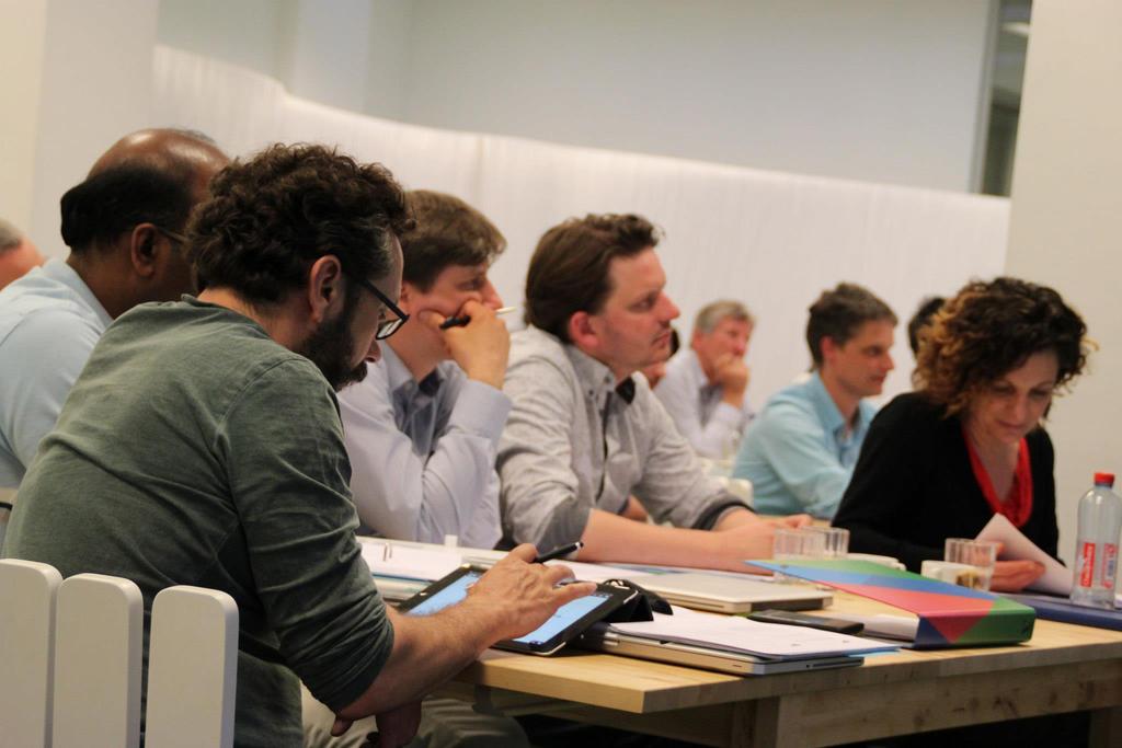 Deelnemers aan het bootcamp 2014 tijdens één van de workshops
