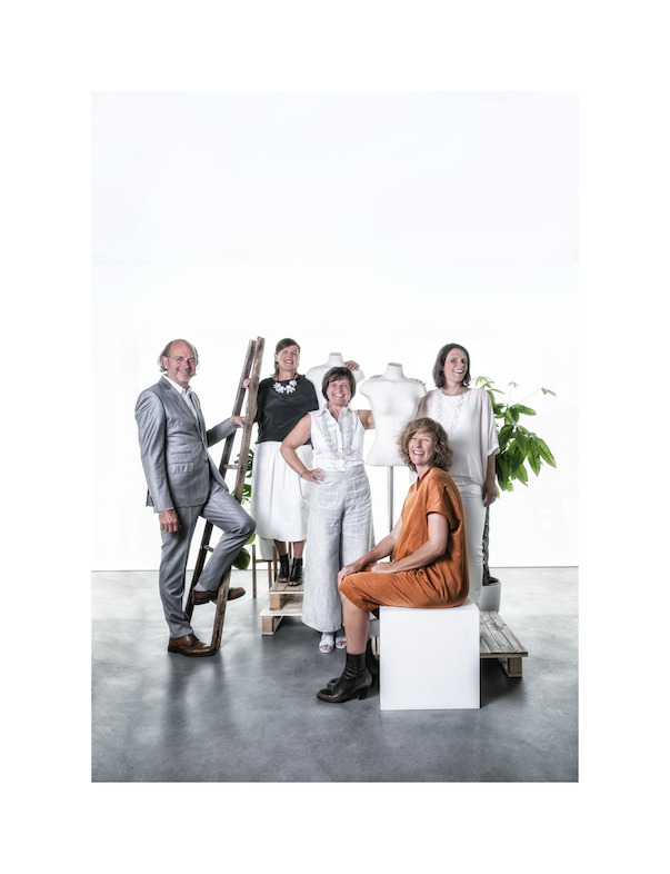 v.l.n.r.: Guy Mortreu, Dorine Tanghe, Veerle Baert-Moortgat, Lizbeth Nowé en Elke Baert