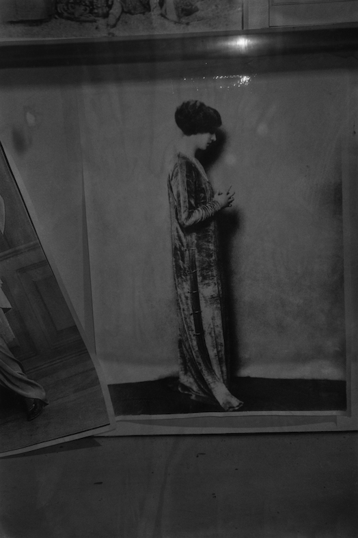 P.K.-S.J.-16 #1, 2016<br/>180 x 120 cm, gelatin silver print<br/>© Dirk Braeckman / Courtesy of Zeno X Gallery, Antwerp