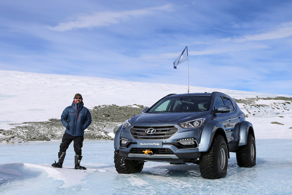 Sur les traces de Shackleton: un Hyundai Santa Fe conquiert l’Antarctique, avec l’arrière petit-fils de Sir Ernest Shackleton au volant