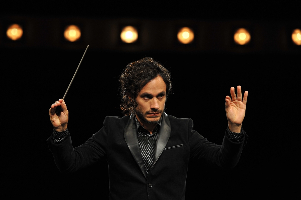Mozart in the Jungle - Gael Garcia Bernal (Rodrigo de Souza) - (c) NICOLE RIVELLI