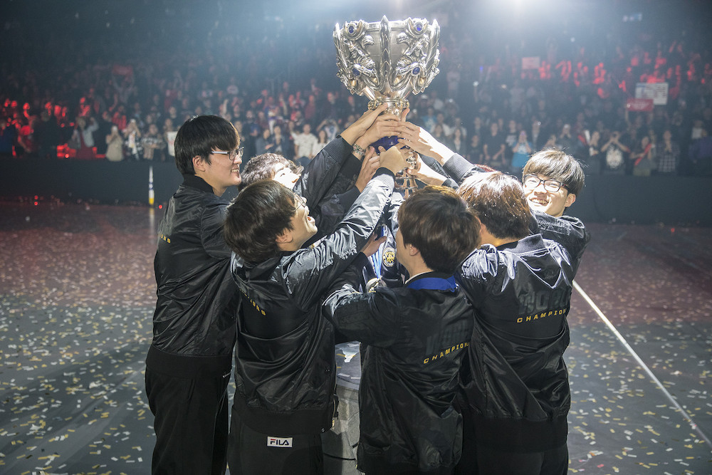 SK TELECOM T1 EMERGE VICTORIOSO DE FINAL HISTÓRICA EN CAMPEONATO MUNDIAL DE LEAGUE OF LEGENDS