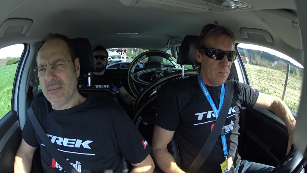 Ploegwagen Trek<br/>De ronde 100 (c) VRT
