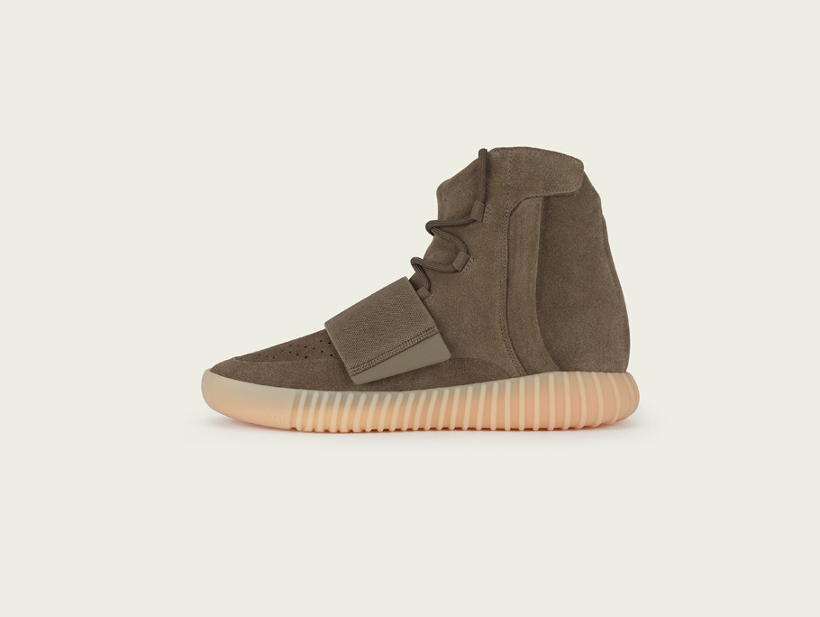 adidas + KANYE WEST = YEEZY BOOST 750 LIGHT BROWN