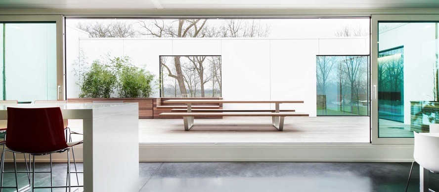 REYNAERS STEERS ARCHITECTURE TO GREATER TRANSPARENCY WITH EXTENSIONS TO CP 130 & CP 155 SLIDING SYSTEMS