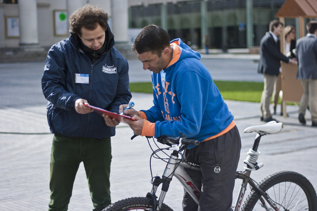 Actiedag op 9 april 2016 in Brussel © Handicap International