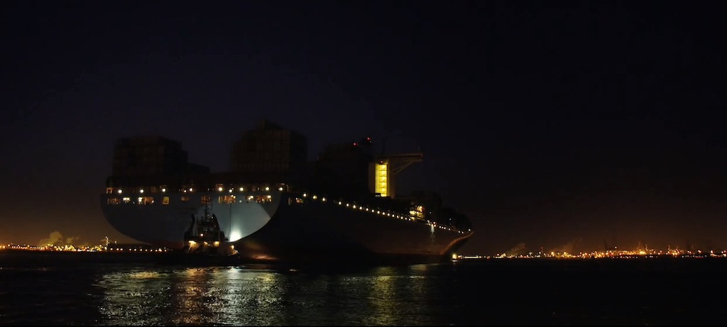 Schip in de Antwerpse haven - (c) Riche, Riche & Riche